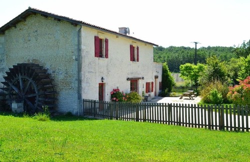 Lignieres-Sonneville Cottage | 175 m² Cabin ∙ 3 bedrooms ∙ 11 guests