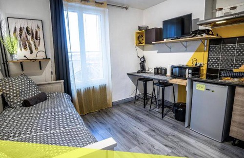 Poitiers Apartment | 18 m² Apartment ∙ 2 guests