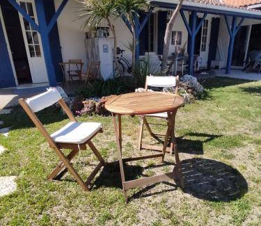 Gujan-Mestras Bed & Breakfast | 18 m² Bed and breakfast ∙ 4 guests