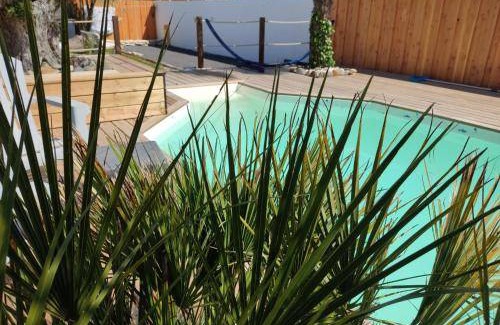 Gujan-Mestras Bed & Breakfast | 18 m² Bed and breakfast ∙ 4 guests