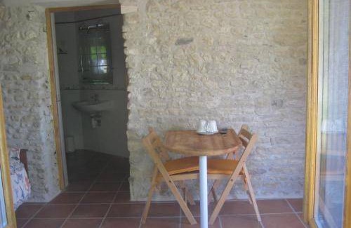 Blanzac les Matha Bed & Breakfast | 18 m² Bed and breakfast ∙ 3 guests