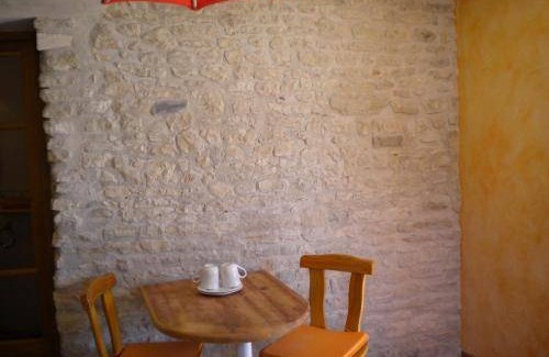 Blanzac les Matha Bed & Breakfast | 18 m² Bed and breakfast ∙ 3 guests