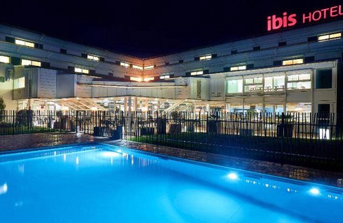 Chasseneuil-du-Poitou Hotel | 18 m² Hotel ∙ 4 guests