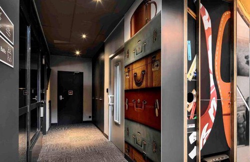 Chasseneuil-du-Poitou Hotel | 18 m² Hotel ∙ 4 guests
