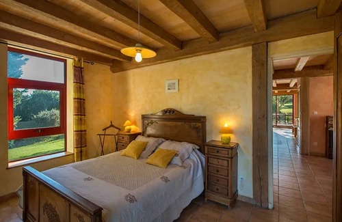 Le Buisson-de-Cadouin House | 180 m² House ∙ 5 bedrooms ∙ 12 guests