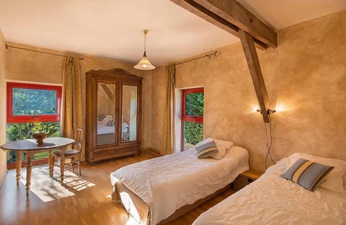 Le Buisson-de-Cadouin House | 180 m² House ∙ 5 bedrooms ∙ 12 guests