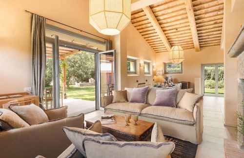 Orbetello Villa | 180 m² Villa ∙ 5 bedrooms ∙ 9 guests