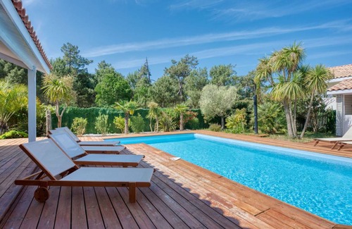Vensac Villa | 180 m² Villa ∙ 5 bedrooms ∙ 10 guests