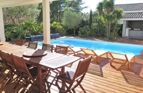 Vensac Villa | 180 m² Villa ∙ 5 bedrooms ∙ 10 guests