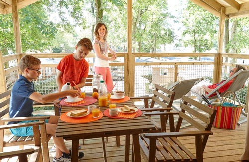 Boyardville Other | 19 m² Tent ∙ 2 bedrooms ∙ 5 guests