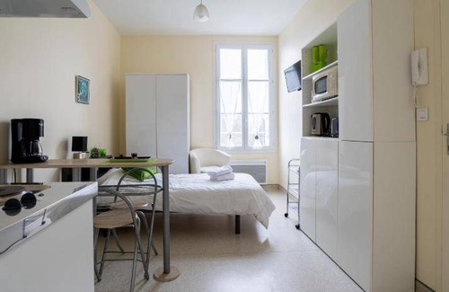Jonzac Apartment | 19 m² Apartment ∙ 1 guest