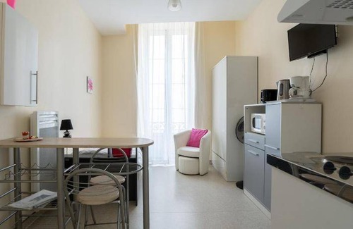 Jonzac Apartment | 19 m² Apartment ∙ 1 guest