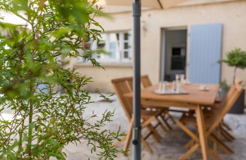 Labastide-dArmagnac House | 190 m² Gîte ∙ 4 bedrooms ∙ 8 guests