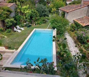 Chateauneuf-sur-Charente Bed & Breakfast | 20 m² Bed and breakfast ∙ 2 guests