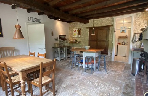 Dampierre-sur-Boutonne House | 200 m² House ∙ 4 bedrooms ∙ 10 guests