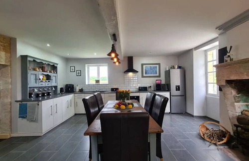 Saint-Privat-en-Perigord House | 200 m² House ∙ 3 bedrooms ∙ 6 guests