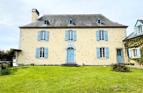 Lucgarier House | 200 m² Gîte ∙ 4 bedrooms ∙ 9 guests