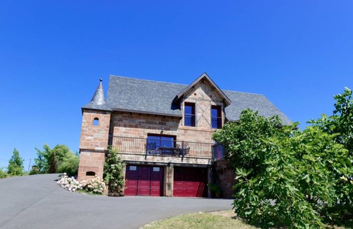 Bassin de Brive House | 200 m² Gîte ∙ 5 bedrooms ∙ 12 guests
