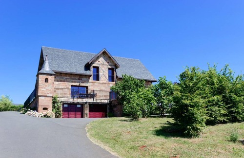 Bassin de Brive House | 200 m² Gîte ∙ 5 bedrooms ∙ 12 guests