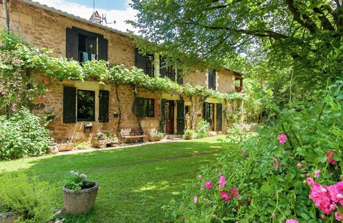 Nantheuil House | 200 m² House ∙ 3 bedrooms ∙ 6 guests