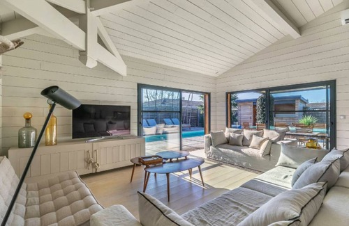 Ares House | 200 m² House ∙ 5 bedrooms ∙ 12 guests