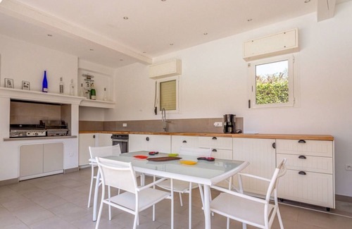 Les Restanques Villa | 200 m² Villa ∙ 4 bedrooms ∙ 8 guests