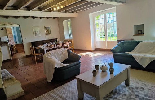 Asnieres-sur-Nouere House | 210 m² House ∙ 4 bedrooms ∙ 8 guests