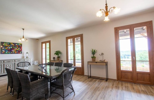 Lanouaille House | 214 m² Gîte ∙ 4 bedrooms ∙ 8 guests