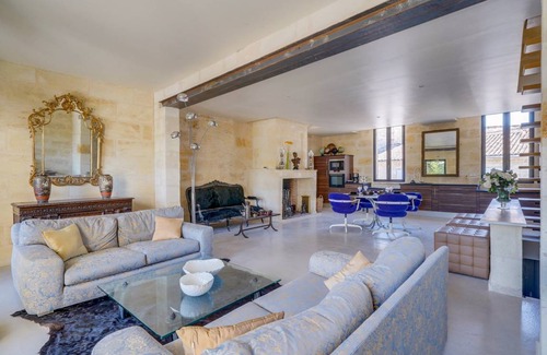 Castillon-la-Bataille House | 220 m² House ∙ 2 bedrooms ∙ 4 guests