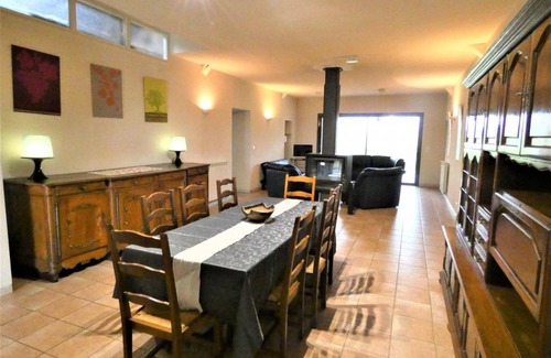 Orist House | 220 m² Gîte ∙ 4 bedrooms ∙ 8 guests