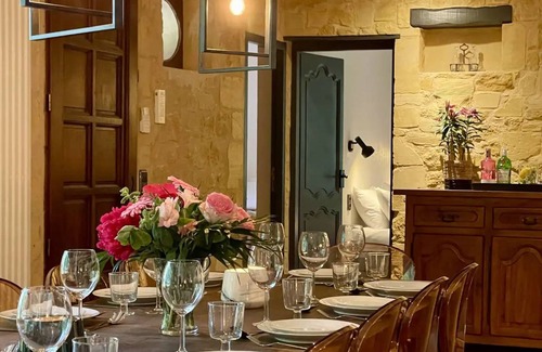 Rampieux House | 220 m² House ∙ 5 bedrooms ∙ 12 guests