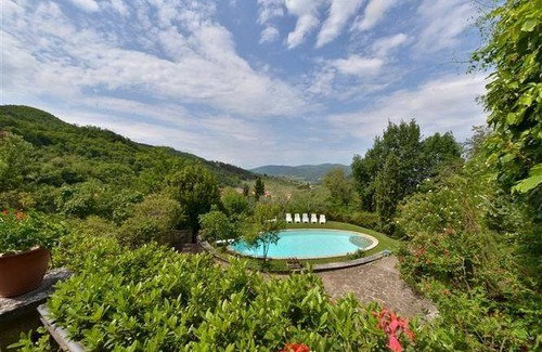 Lucolena Villa | 220 m² Villa ∙ 5 bedrooms ∙ 10 guests