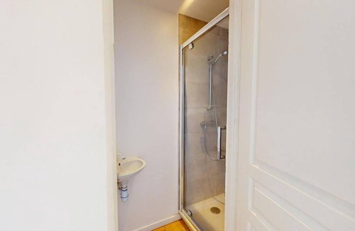 Cenon Resort | 220 m² Private room ∙ 1 bedroom ∙ 1 guest