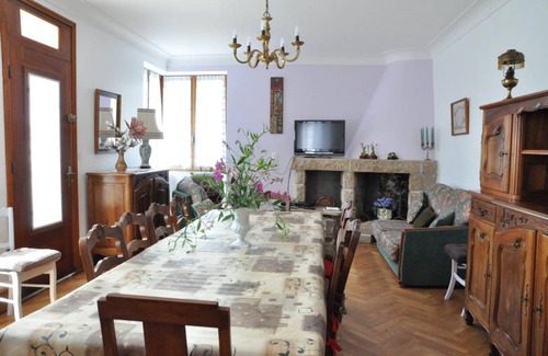 Soudeilles House | 230 m² Gîte ∙ 7 bedrooms ∙ 14 guests