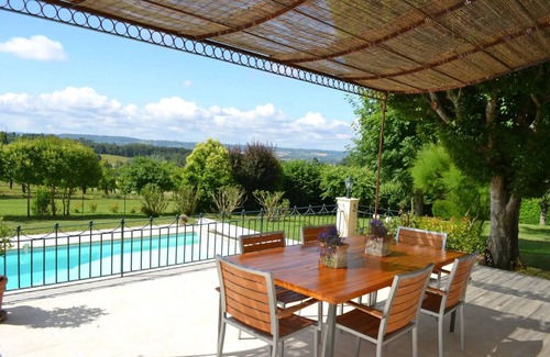 Villeneuve-sur-Lot House | 230 m² House ∙ 4 bedrooms ∙ 8 guests