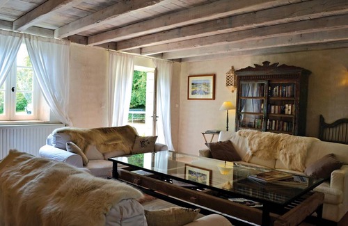 Saint-Martin-des-Combes House | 235 m² House ∙ 5 bedrooms ∙ 11 guests