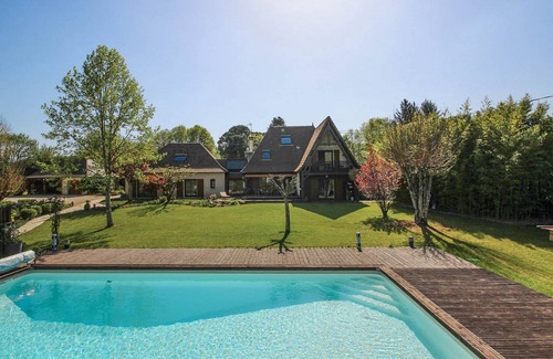 Varetz House | 240 m² Gîte ∙ 5 bedrooms ∙ 10 guests