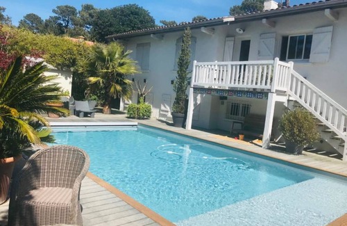 Pyla-sur-Mer Villa | 240 m² Villa ∙ 6 bedrooms ∙ 12 guests