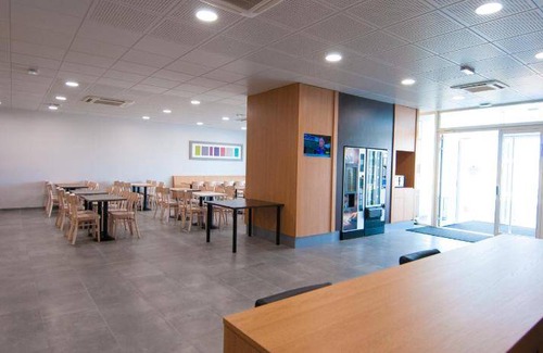 Puilboreau Hotel | 25 m² Hotel ∙ 8 guests
