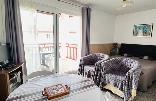 Cambo-les-Bains Apartment | 25 m² Studio flat ∙ 1 bedroom ∙ 2 guests