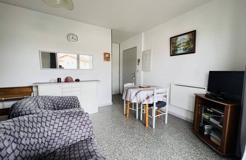 Cambo-les-Bains Apartment | 25 m² Studio flat ∙ 1 bedroom ∙ 2 guests