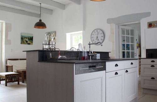 Cheray House | 250 m² House ∙ 6 bedrooms ∙ 15 guests