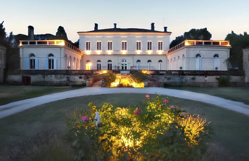 Tombeboeuf Other | 250 m² Castle ∙ 5 bedrooms ∙ 18 guests