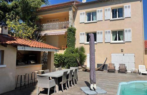 La Garde House | 250 m² House ∙ 5 bedrooms ∙ 10 guests