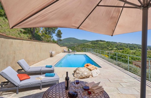 Campiglia Marittima Villa | 250 m² Villa ∙ 5 bedrooms ∙ 14 guests