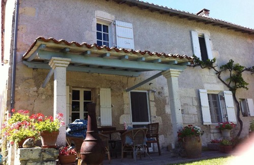 Lusignac House | 260 m² House ∙ 4 bedrooms ∙ 7 guests