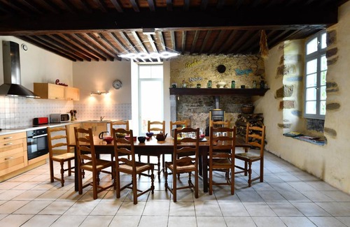 Asson House | 270 m² Gîte ∙ 5 bedrooms ∙ 11 guests