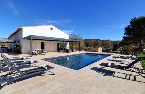 Saint-Cannat House | 270 m² House ∙ 5 bedrooms ∙ 10 guests