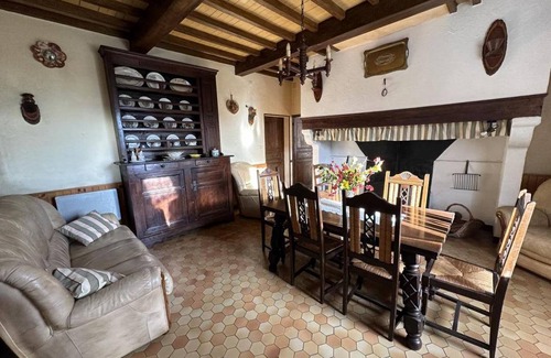 Monget House | 275 m² Gîte ∙ 5 bedrooms ∙ 10 guests