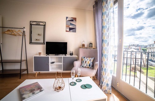 Brive-la-Gaillarde Apartment | 28 m² Studio flat ∙ 1 bedroom ∙ 2 guests